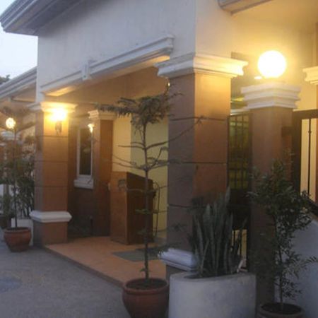 Balibago Villa Hotel Angeles Kültér fotó