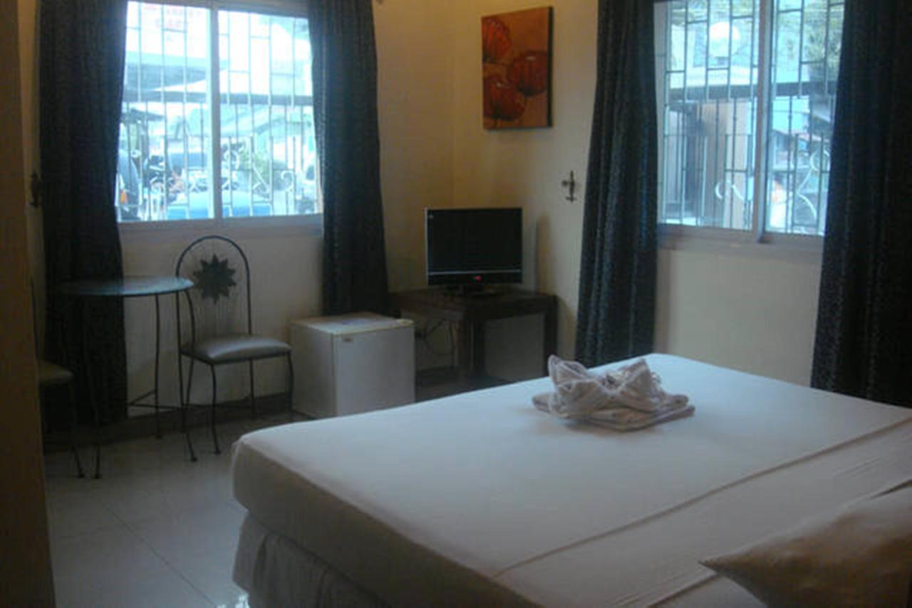 Balibago Villa Hotel Angeles Kültér fotó