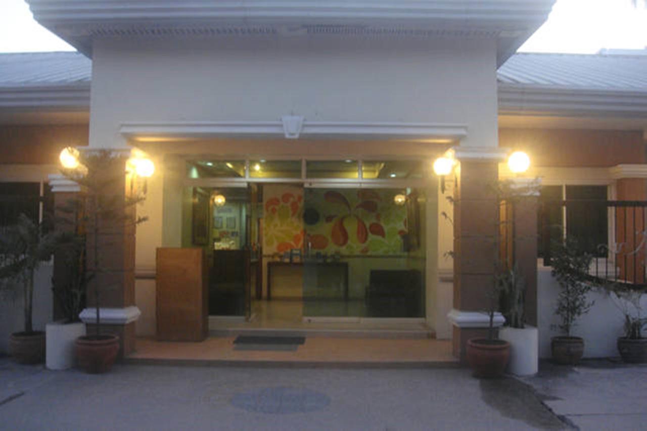 Balibago Villa Hotel Angeles Kültér fotó