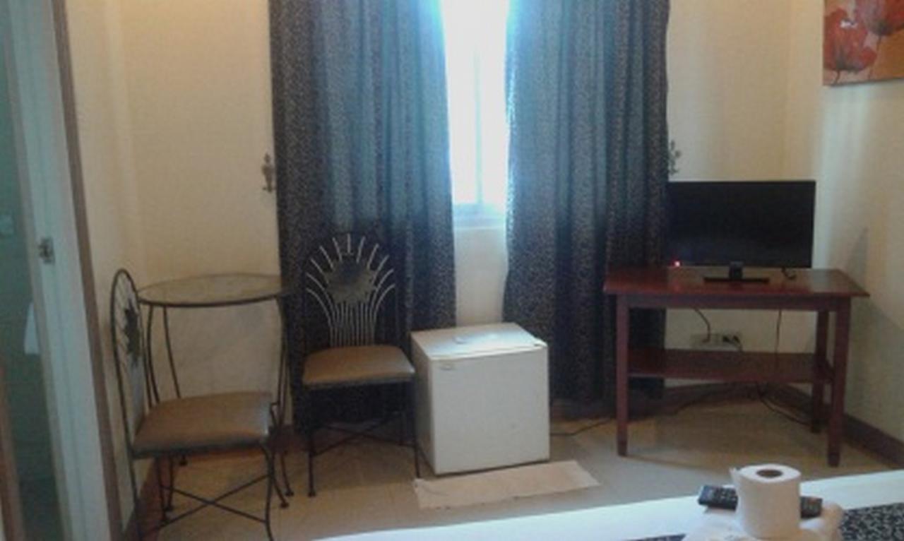 Balibago Villa Hotel Angeles Kültér fotó
